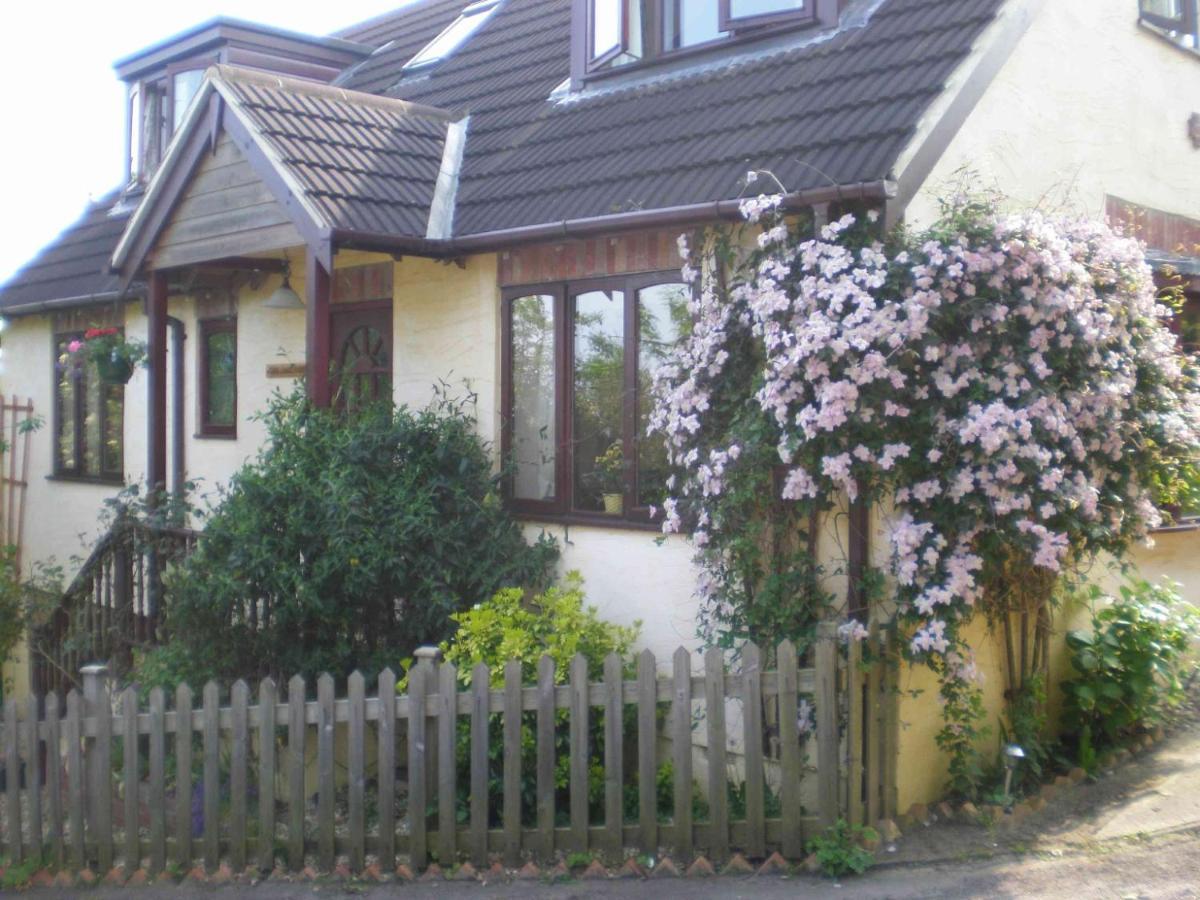 Skerries B And B Lyme Regis Buitenkant foto
